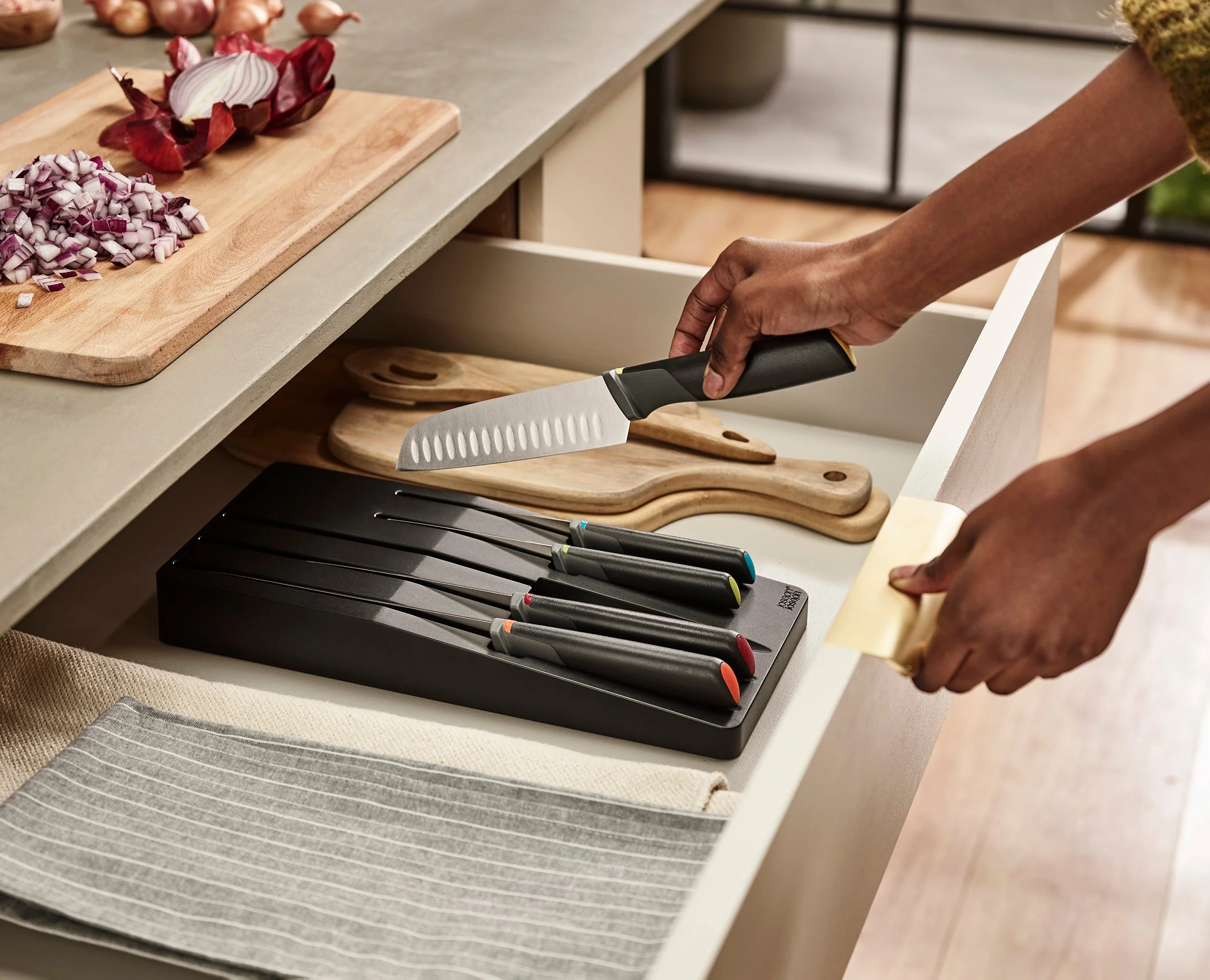 10-piece Multicolor In-drawer Knife & Utensil Set - Image 7