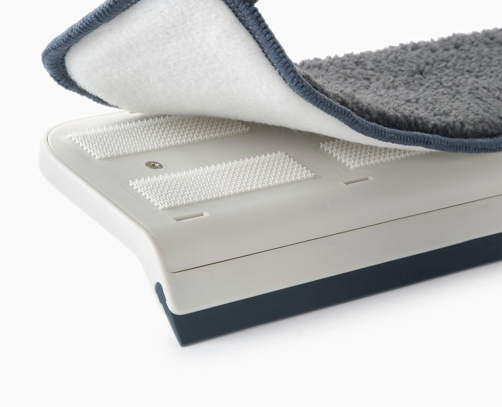 CleanTech™ Microfiber Glass Cleaning Replacement Pad - Image 4