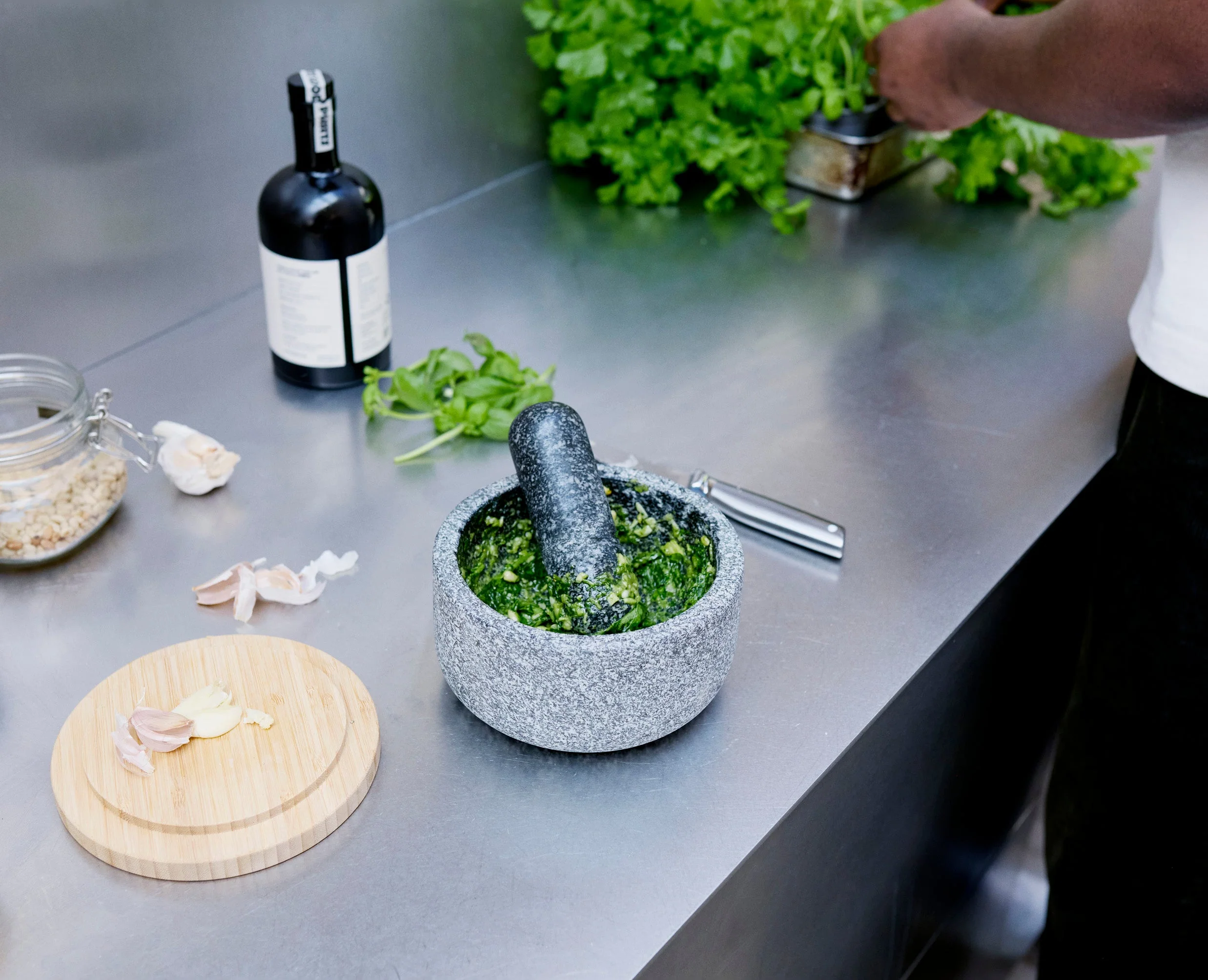 Dash™ Pestle & Mortar with Bamboo Lid - Image 3