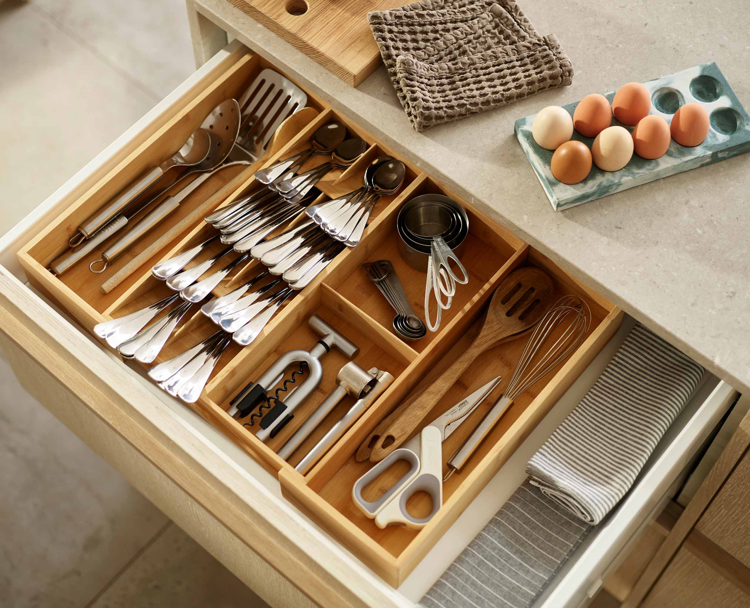 DrawerStore™ Bamboo Expanding Cutlery, Utensil & Gadgets Organizer - Image 3