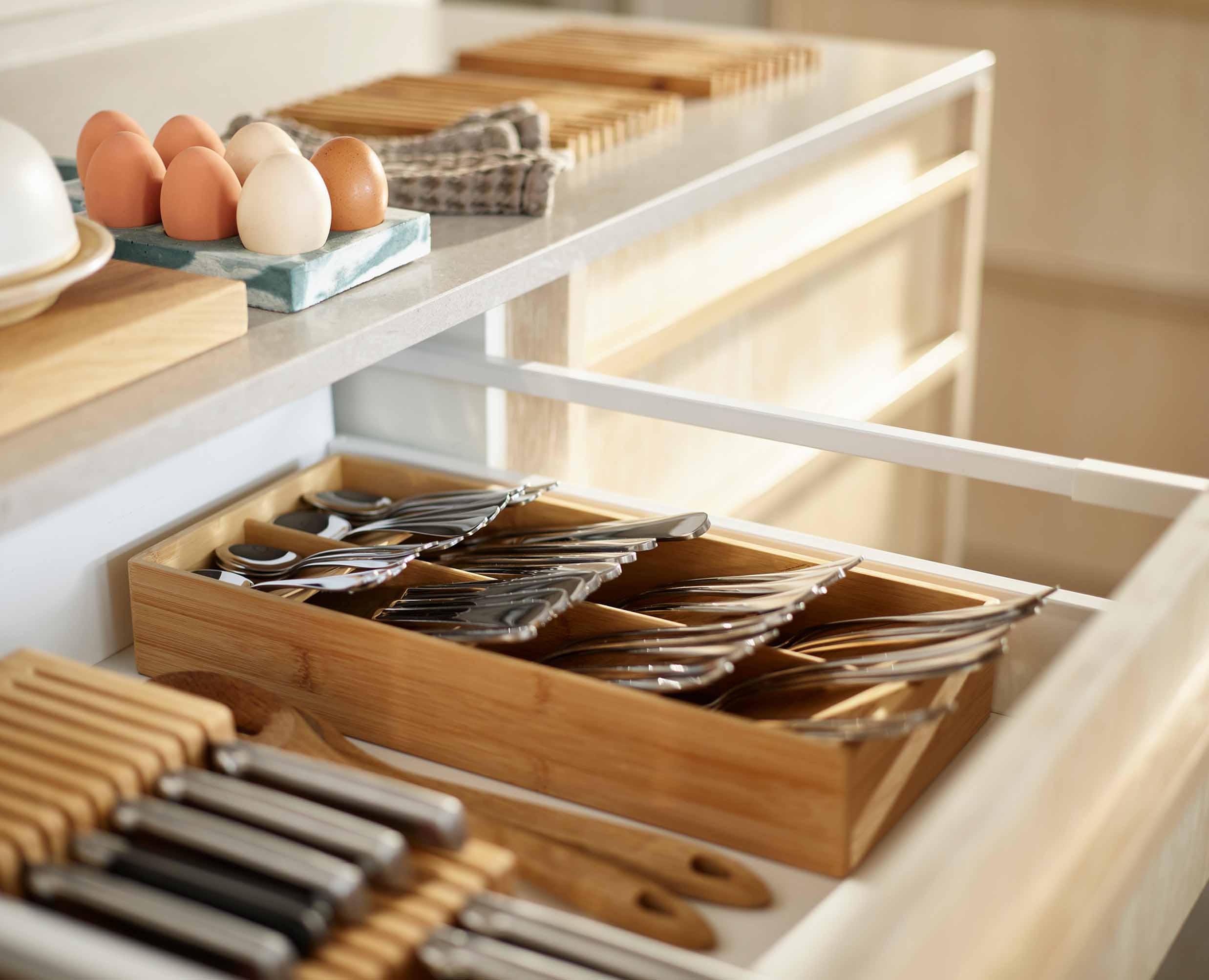 DrawerStore™ Bamboo Large Cutlery Organizer - Image 3