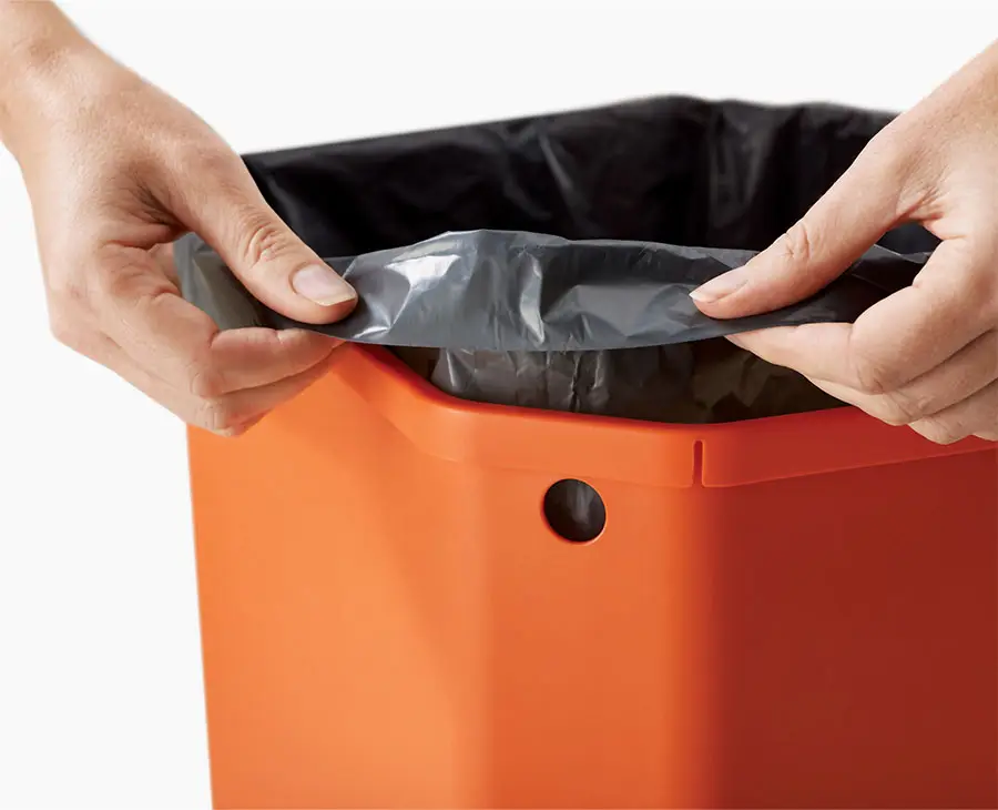 IW7 20L Gray Recycled Trash Bags - 4 pack - Image 5