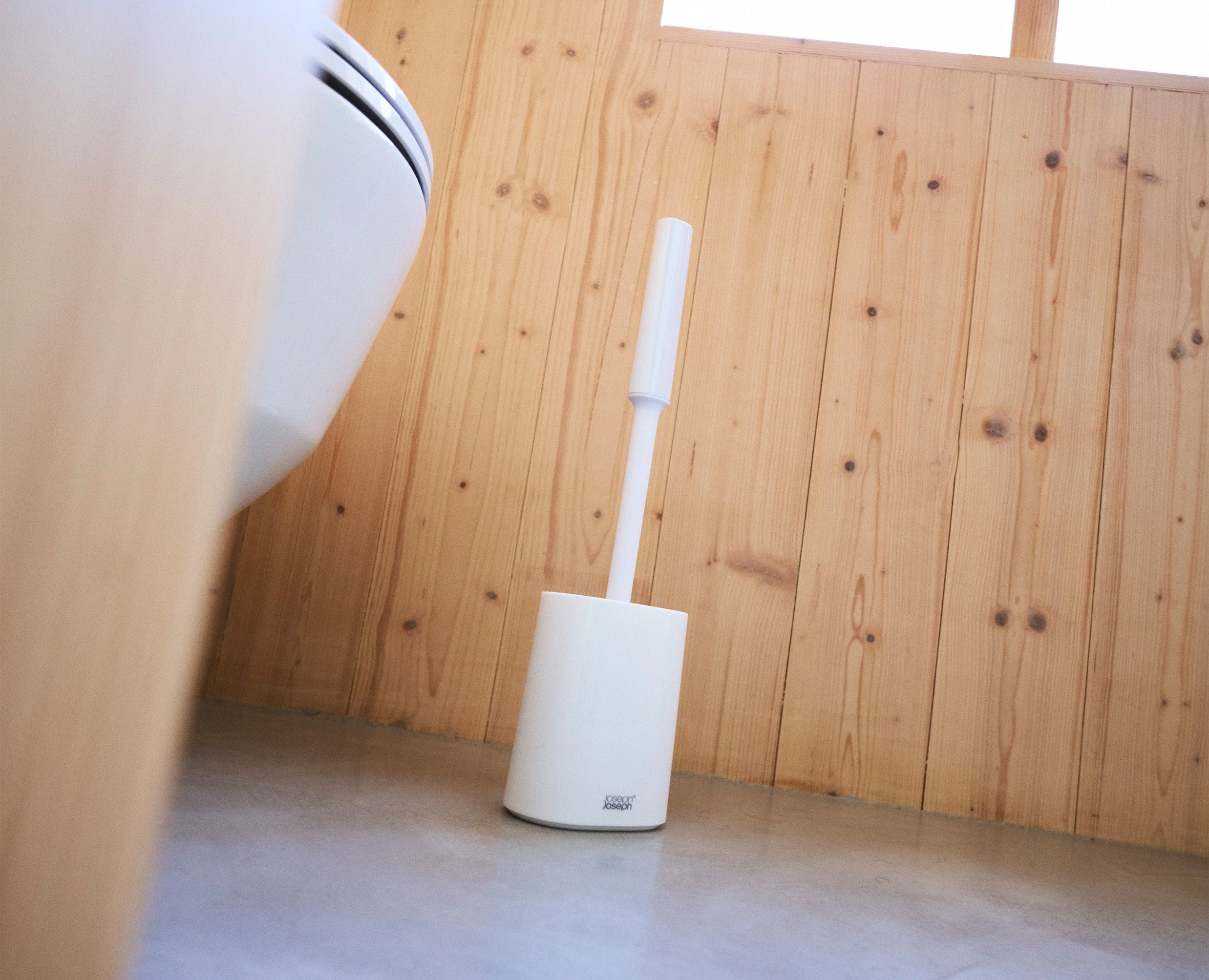 Flex™ TriBlade Lite White Toilet Brush - Image 3