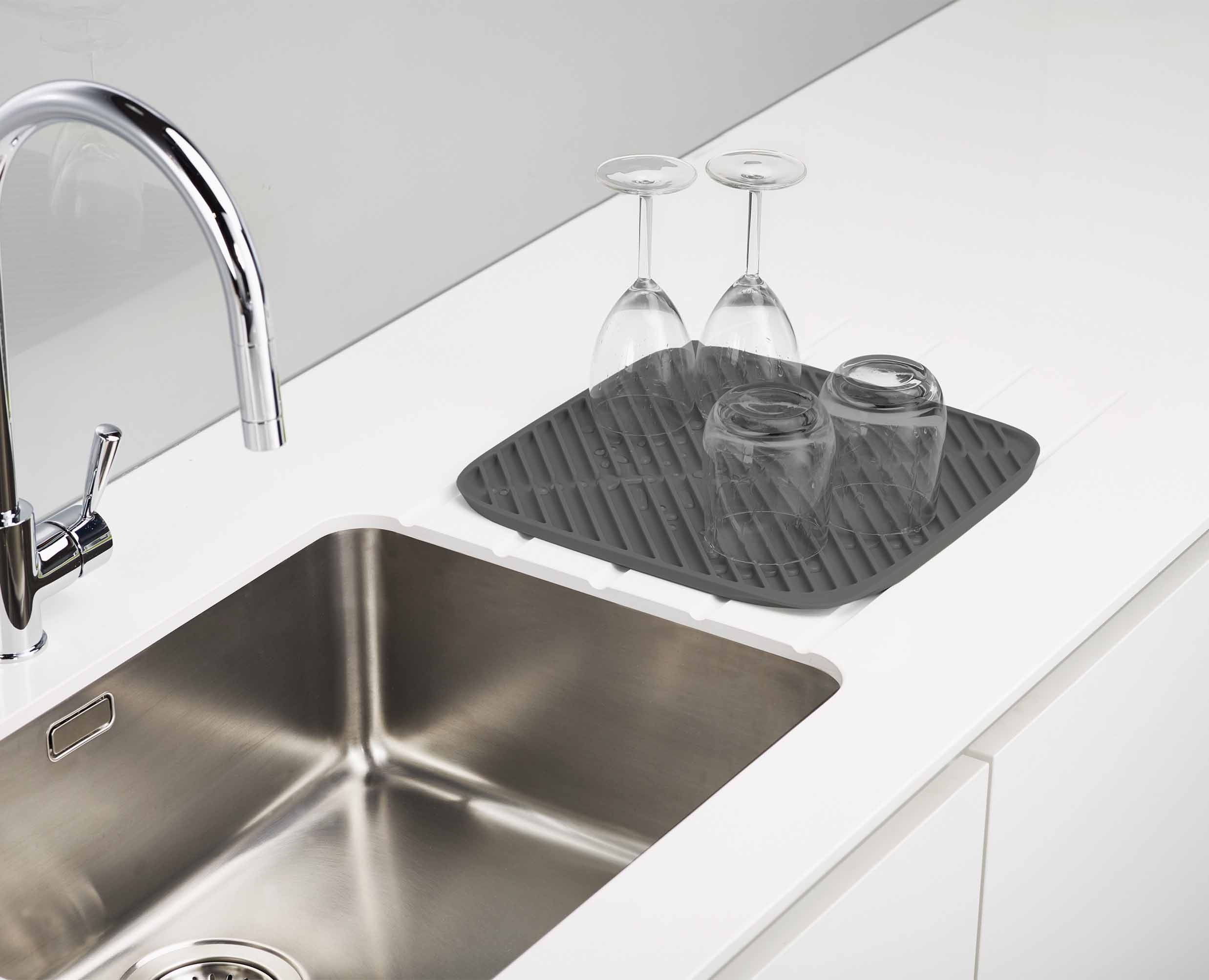 Flume™ Gray Dish Draining Mat - Image 4