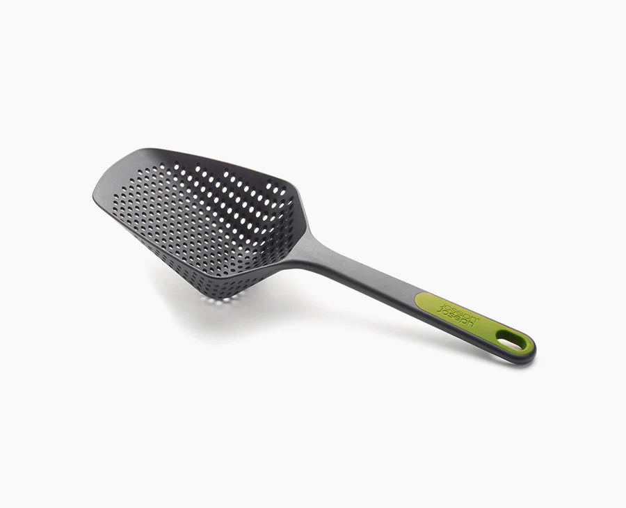 Scoop™ Plus Gray Colander