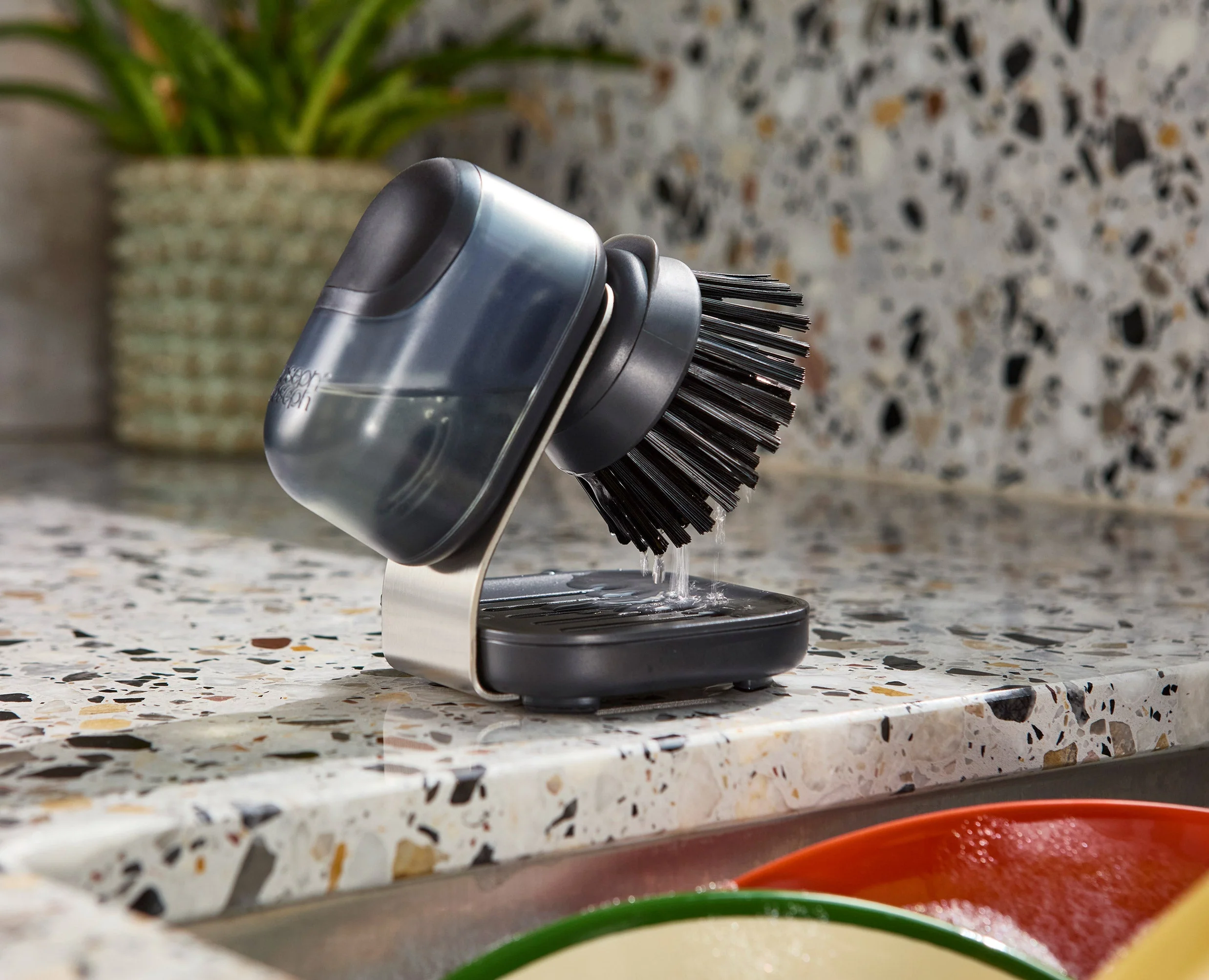 SinkTech™ Compact Soap Dispensing Dish Brush with Steel Stand & Extra Heads - Image 6