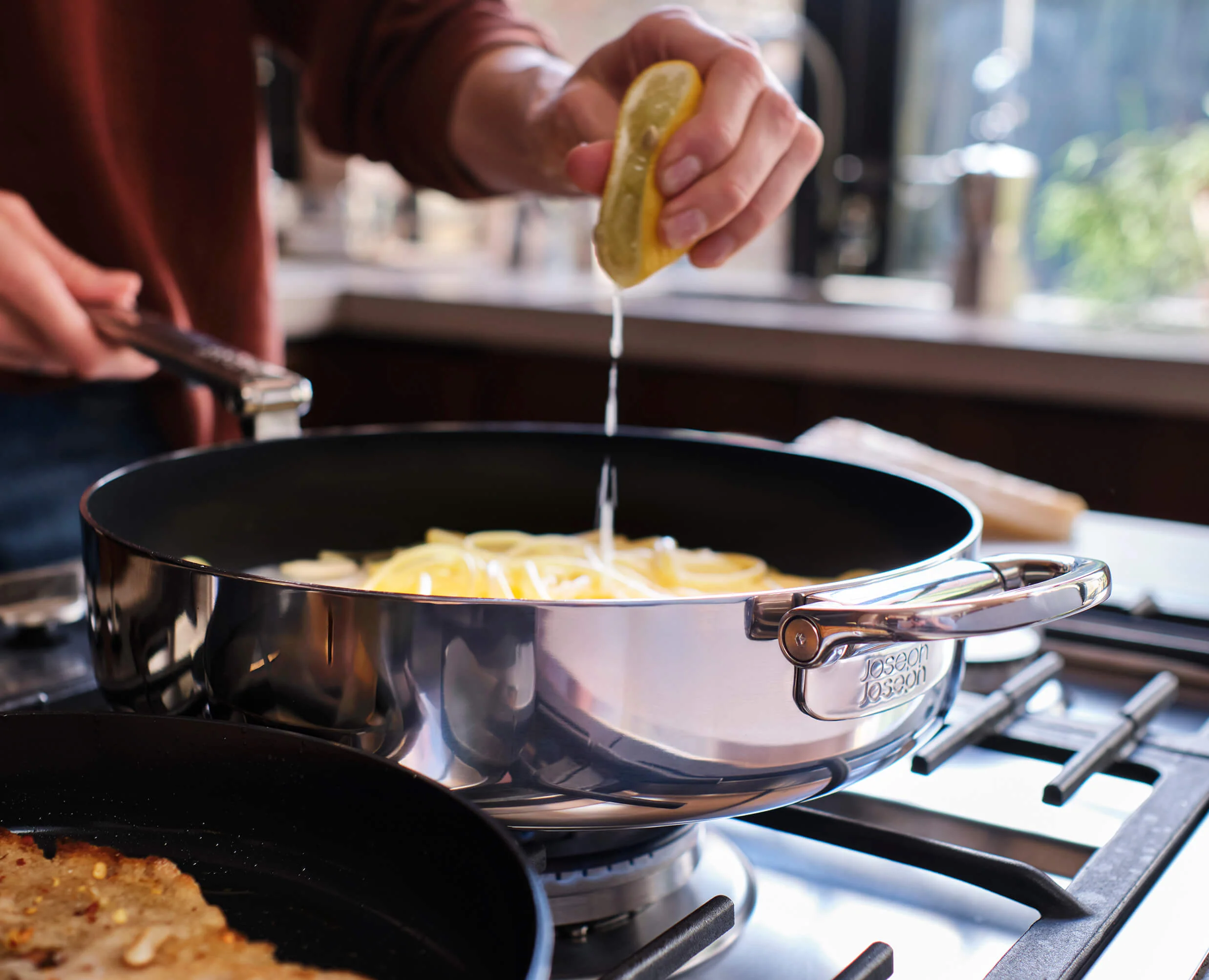 Space Steel Folding Handle Non-Stick 11" Frying Pan - Image 3