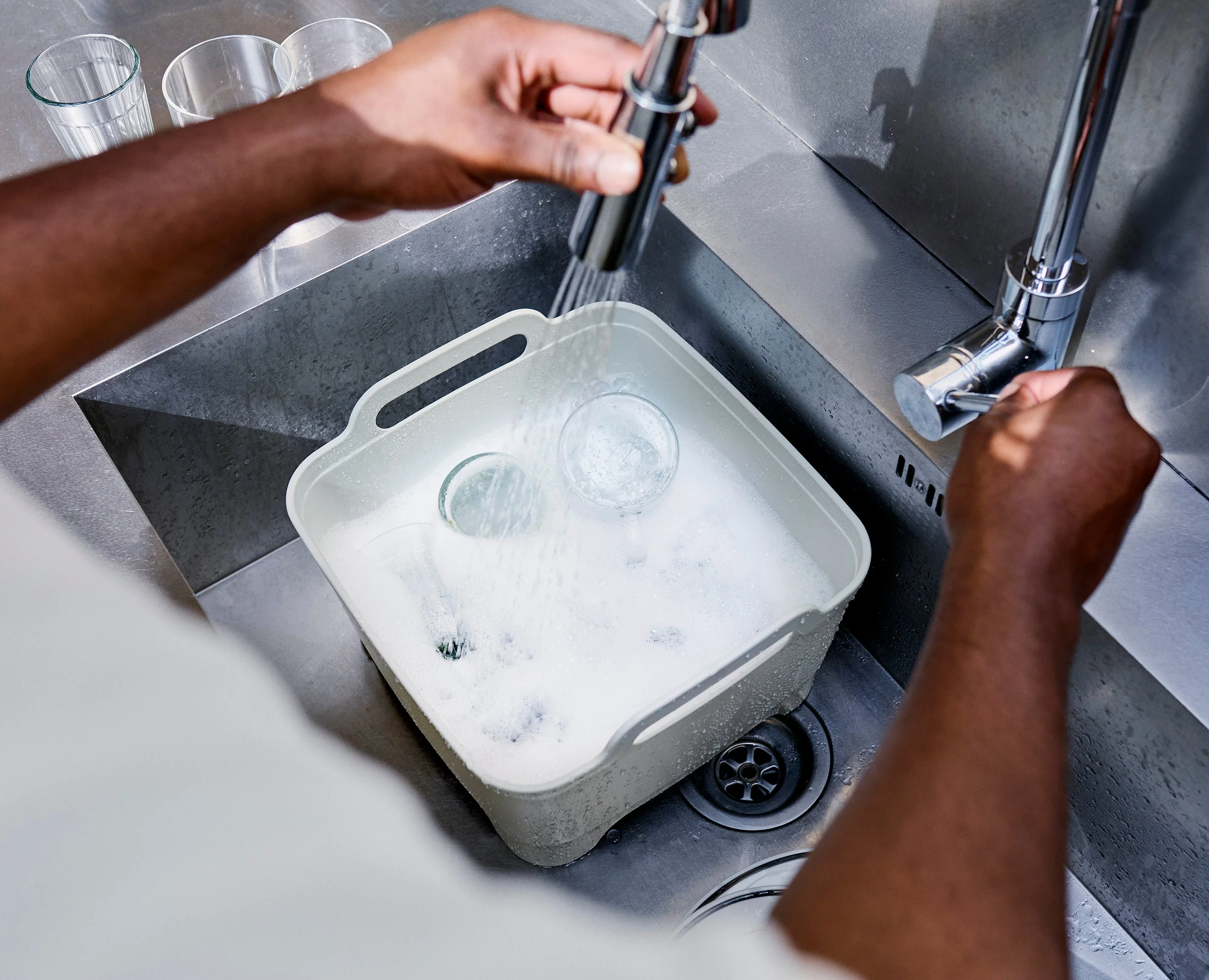 Wash&Drain™ Grey Washing-up Bowl - Image 6