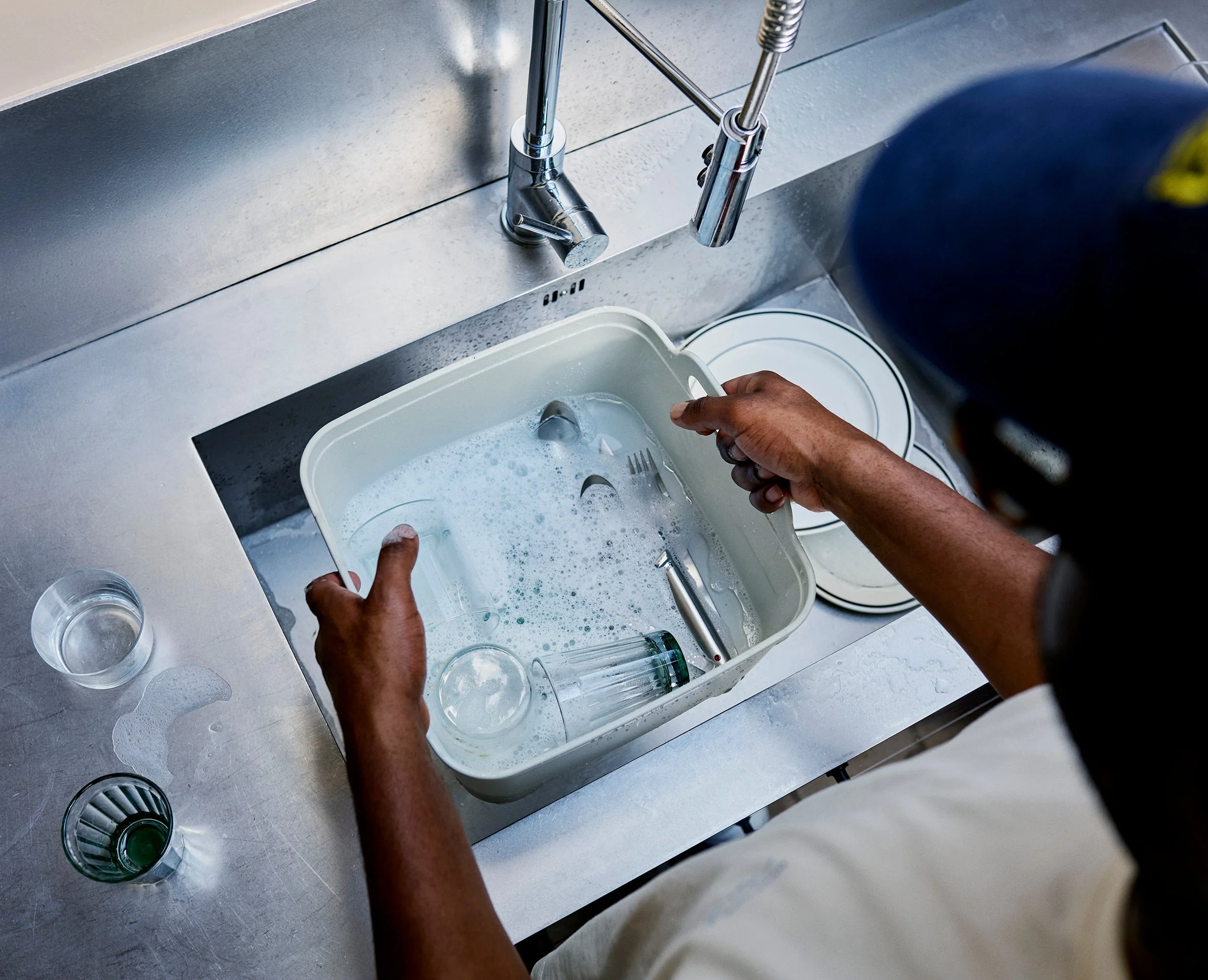 Wash&Drain™ Grey Washing-up Bowl - Image 7